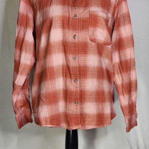 Universal Thread Salmon Pink Plaid LS Flannel Style Recycled Cotton Button Up L - Picture 4 of 16